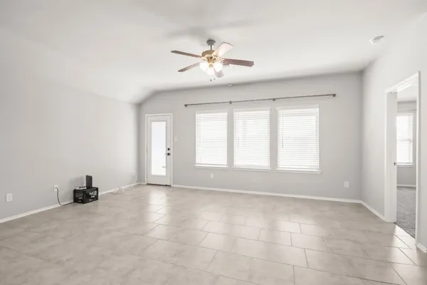 $2,000 | 18459 Chilco Mill Trail, New Caney, TX 77357
