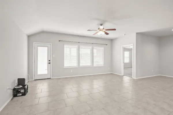 $2,000 | 18459 Chilco Mill Trail, New Caney, TX 77357