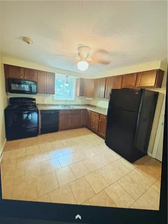 $1,650 | 60 Bethel Street, Unit 3, Cranston, RI 02920