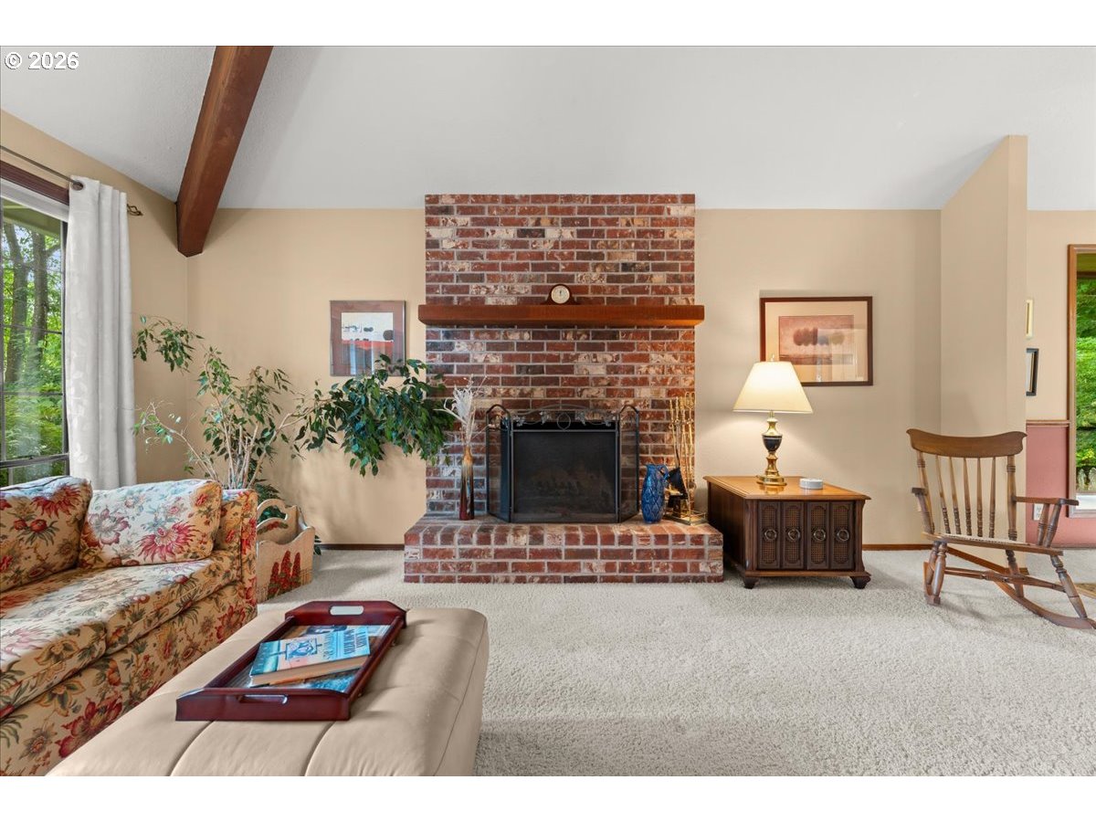 5725 Southwest Calusa Loop Tualatin, OR 97062 - Photo 7 of 43