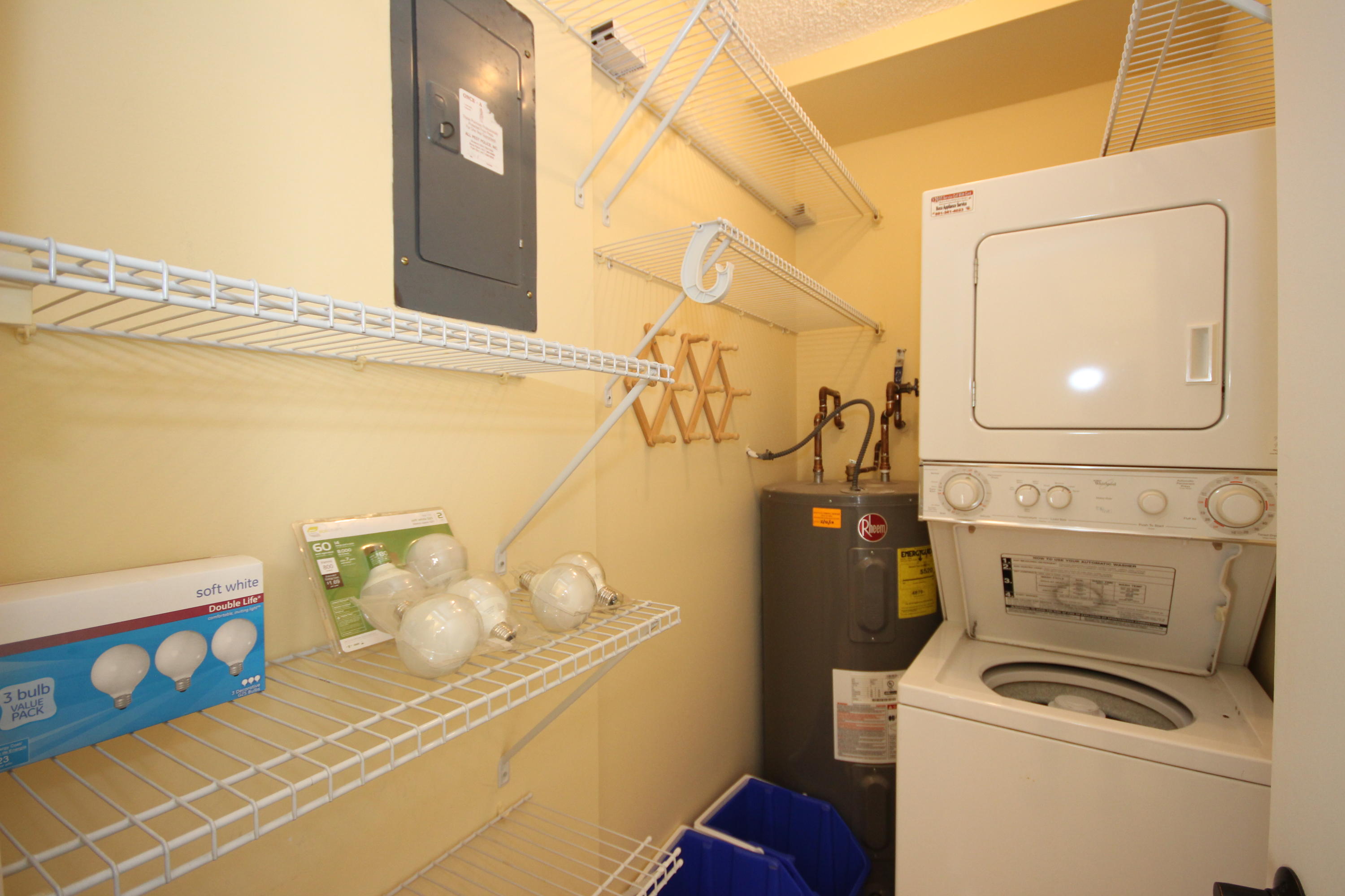 299 Northwest 52nd Terrace, Unit 218 Boca Raton, FL 33487 - Photo 8 of 37 IMG_0458
