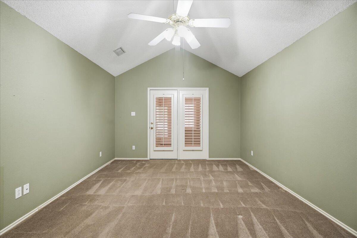 5513 65th Street Lubbock, TX 79424 - Photo 15 of 32 15-5513_65th_St_015