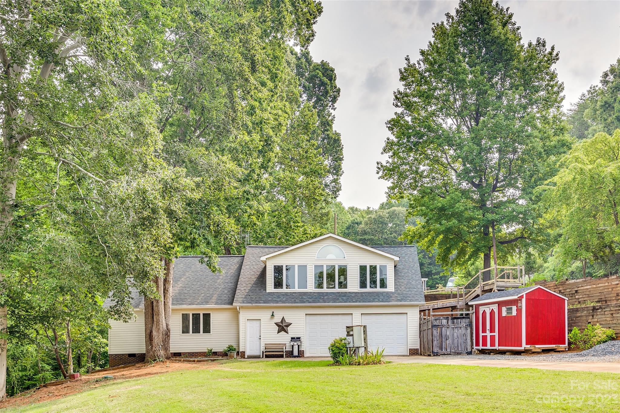3811 Fox Valley Road Charlotte, NC 28278 - Photo 1 of 31 Gallery Image 1