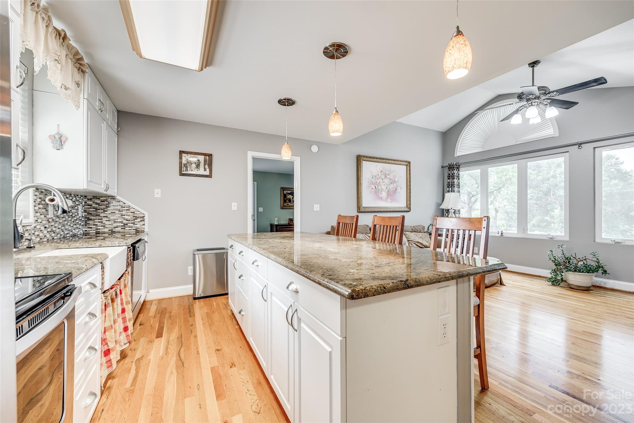 3811 Fox Valley Road Charlotte, NC 28278 - Photo 13 of 31 Gallery Image 13