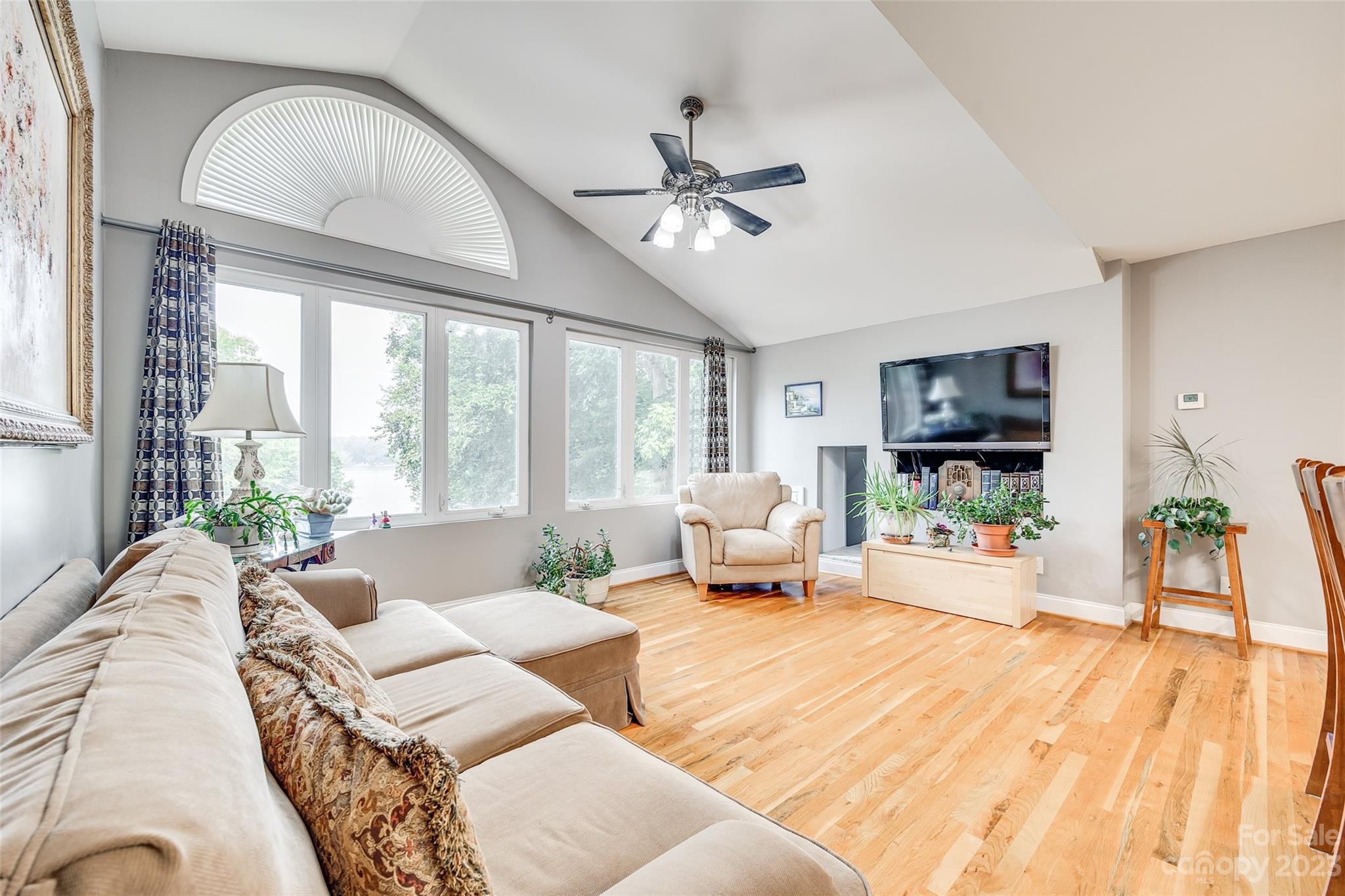 3811 Fox Valley Road Charlotte, NC 28278 - Photo 16 of 31 Gallery Image 16