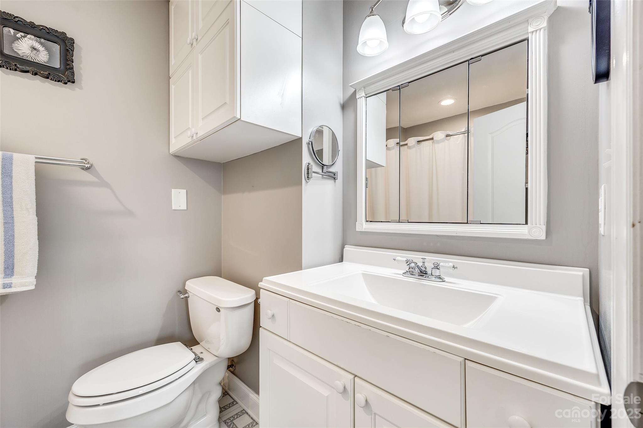 3811 Fox Valley Road Charlotte, NC 28278 - Photo 21 of 31 Gallery Image 21