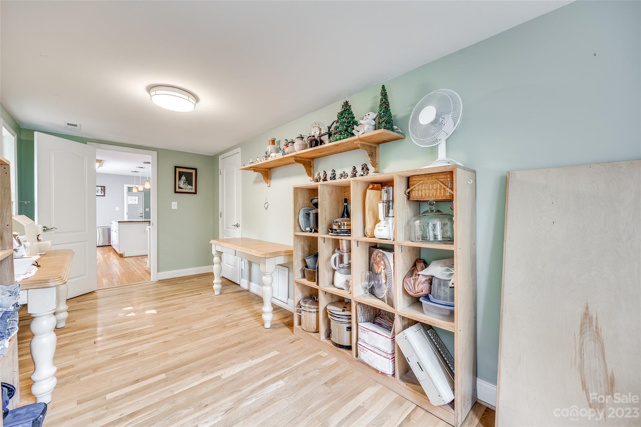 3811 Fox Valley Road Charlotte, NC 28278 - Photo 23 of 31 Gallery Image 23