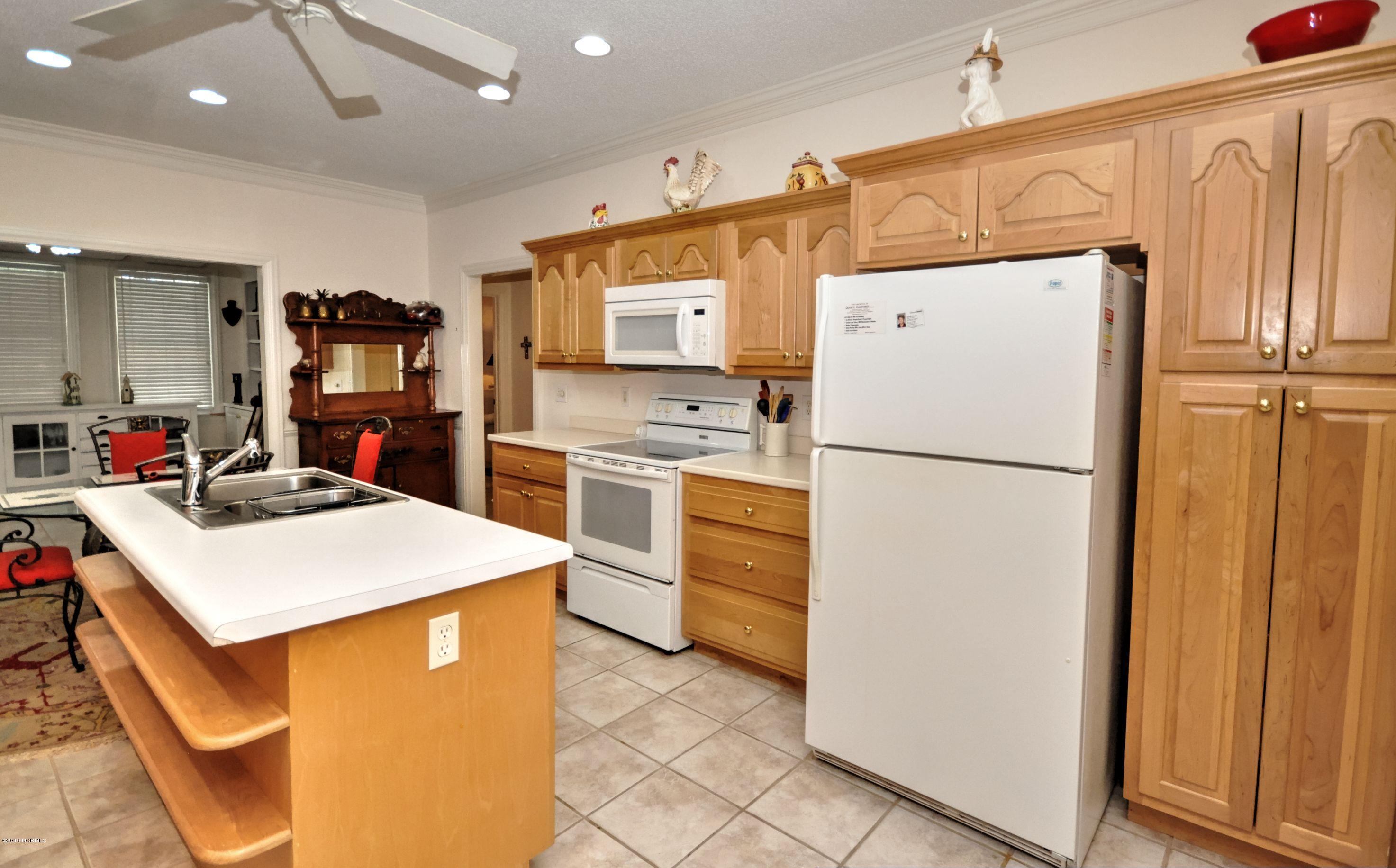 332 Rivage Promenade Wilmington, NC 28412 - Photo 11 of 29 Kitchen2