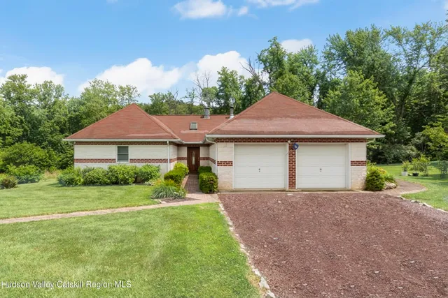 $690,000 | 149 Julianna Drive, Copake, NY 12529