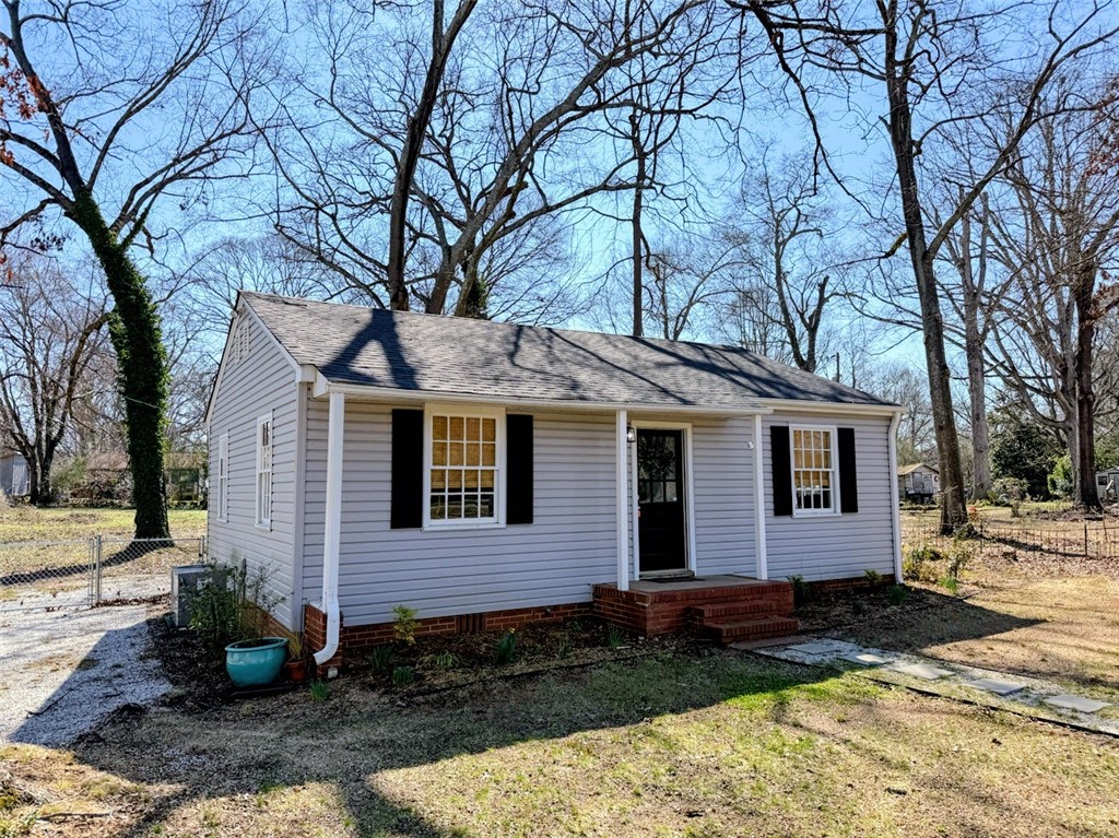 826 Greenville Street Pendleton, SC 29670 - Photo 2 of 7