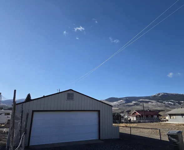 $368,500 | 307 Hays Street, Dubois, WY 82513