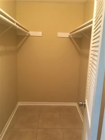 $1,000 | 1000 West 26th Street, Unit 106, Austin, TX 78705