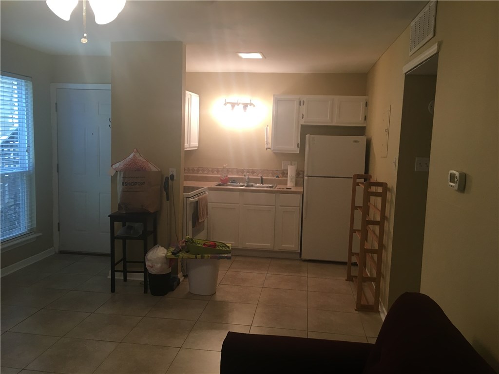 1000 West 26th Street, Unit 106 Austin, TX 78705 - Photo 6 of 12