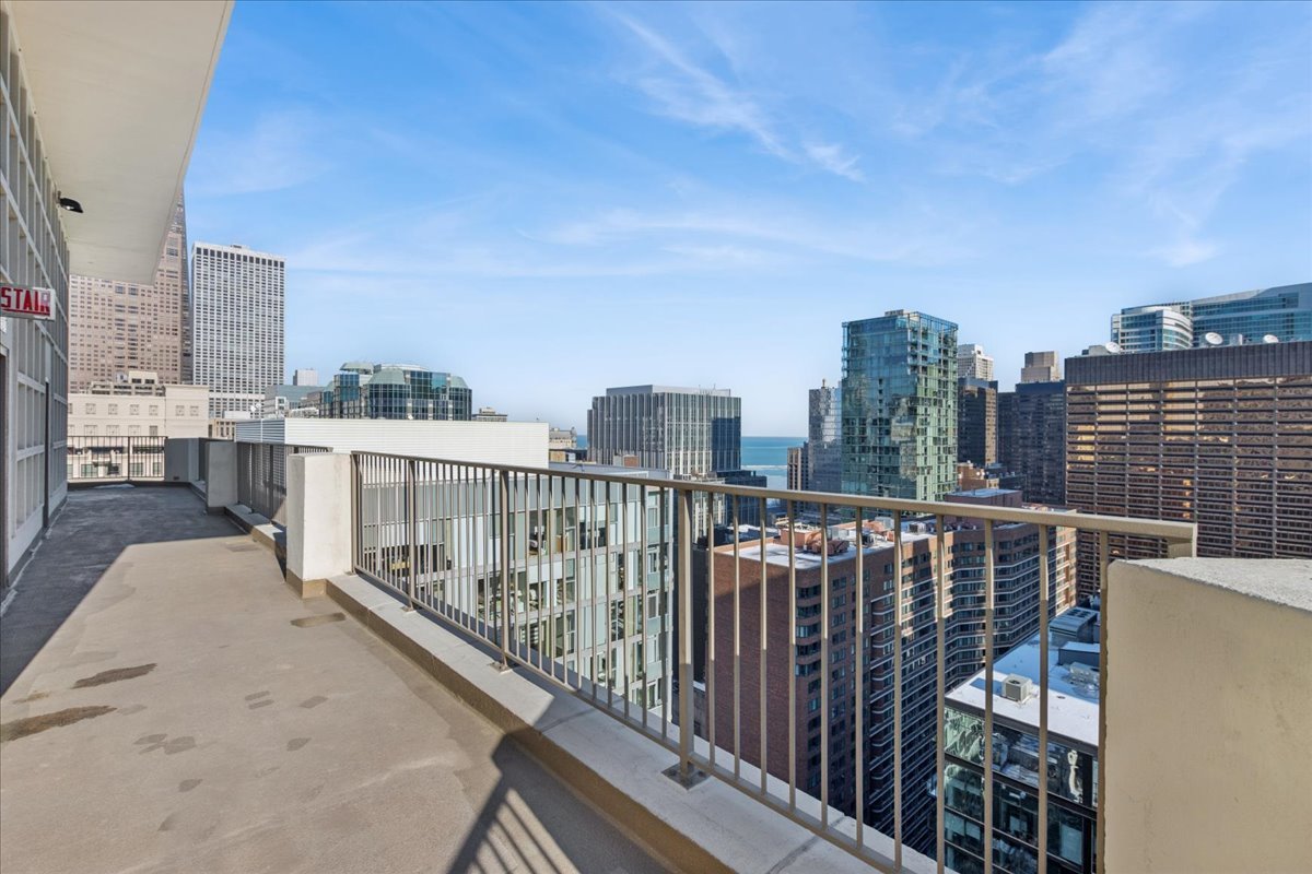 535 North Michigan Avenue, Unit 2204 Chicago, IL 60611 - Photo 20 of 26 a view of balcony with city