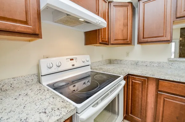 $129,000 | 12300 Brookglade Circle, Unit 139, Houston, TX 77099