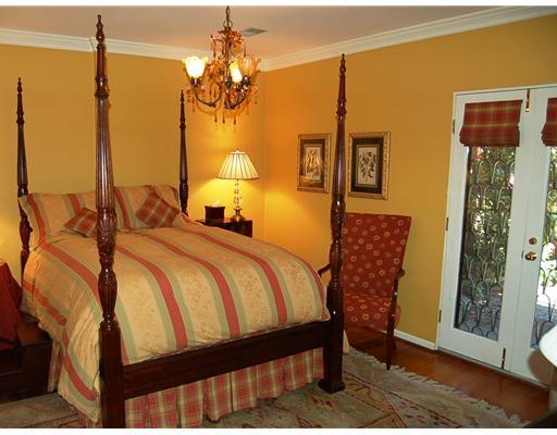 418 Schenley Road Pittsburgh, PA 15217 - Photo 11 of 18 Bedroom.