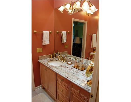 418 Schenley Road Pittsburgh, PA 15217 - Photo 14 of 18 Master Bath/Spa.