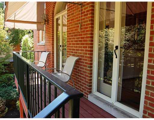 418 Schenley Road Pittsburgh, PA 15217 - Photo 15 of 18 Patio/Deck.