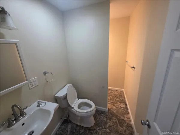 $1,650 | 28 Hasbrouck Street, Unit A, Newburgh, NY 12550