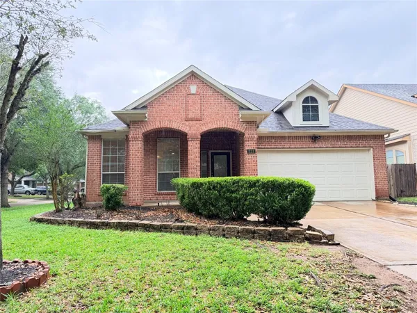 $2,200 | 211 Briar Trace Lane, Richmond, TX 77406