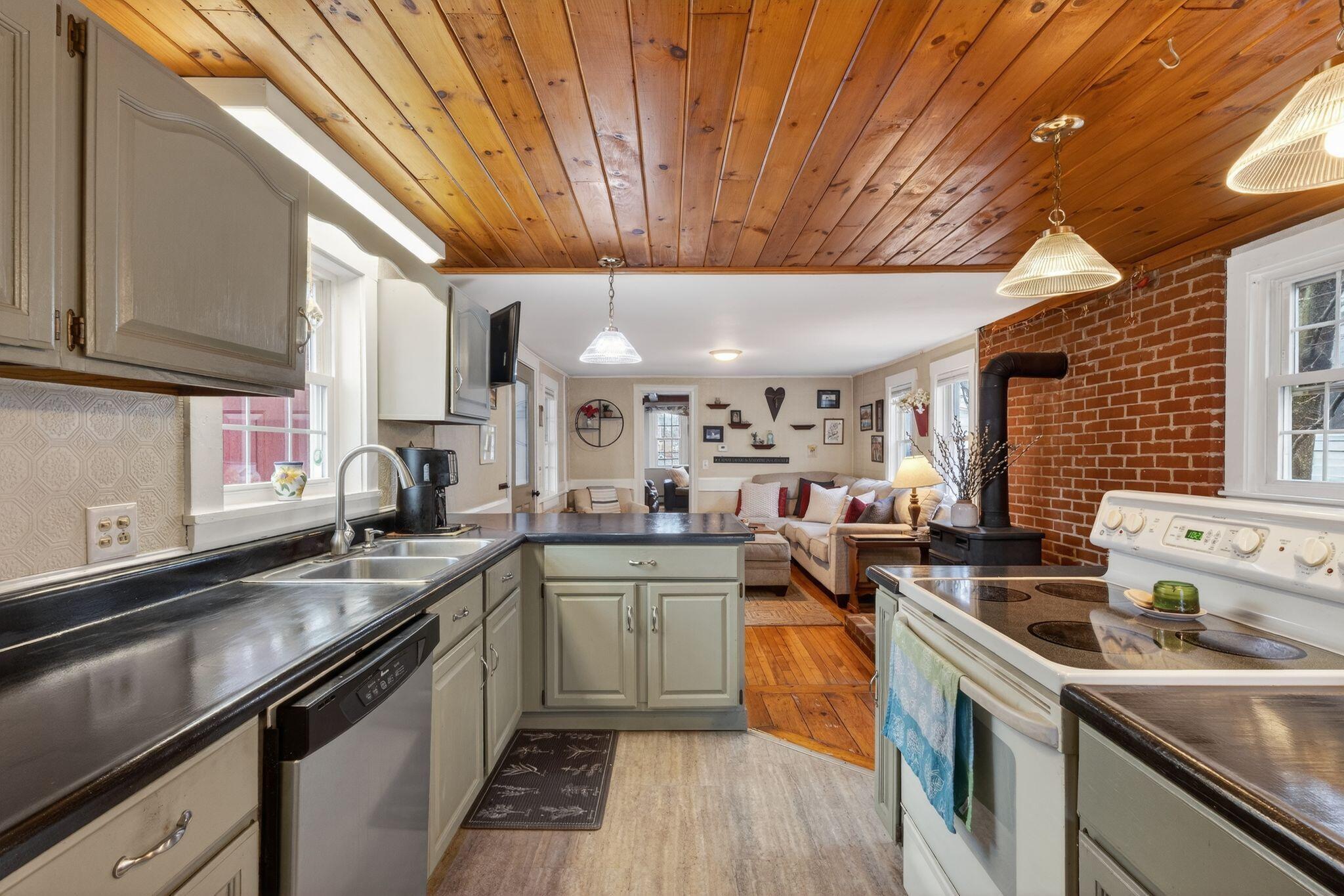 428 Main Street Springvale, ME 04083 - Photo 29 of 63