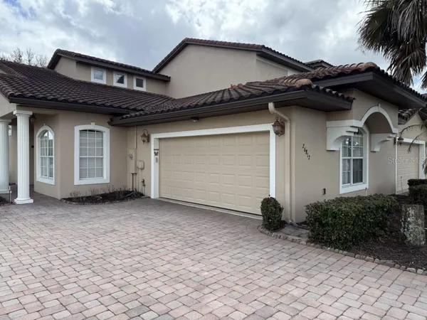 $399,900 | 26812 Bella Vista Drive, Howey-in-the-Hills, FL 34737