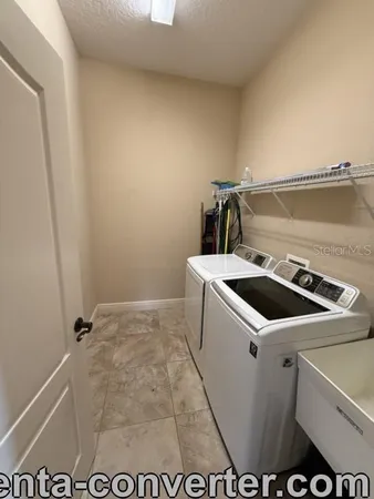 $399,900 | 26812 Bella Vista Drive, Howey-in-the-Hills, FL 34737