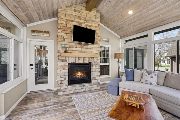 $735,000 | 5420 West 132nd Terrace, Overland Park, KS 66209