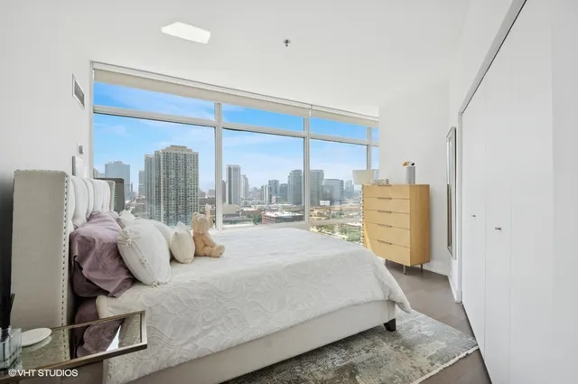 $595,000 | 510 West Erie Street, Unit 1701, Chicago, IL 60654