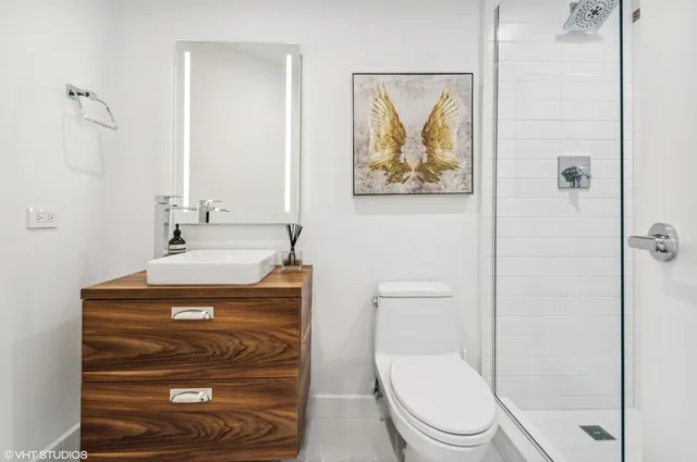 $595,000 | 510 West Erie Street, Unit 1701, Chicago, IL 60654