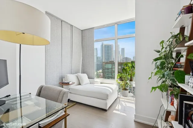 $595,000 | 510 West Erie Street, Unit 1701, Chicago, IL 60654