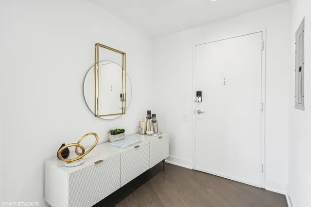 $595,000 | 510 West Erie Street, Unit 1701, Chicago, IL 60654