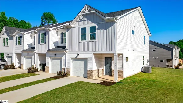 $257,500 | 100 Tramore Lane, Fountain Inn, SC 29644