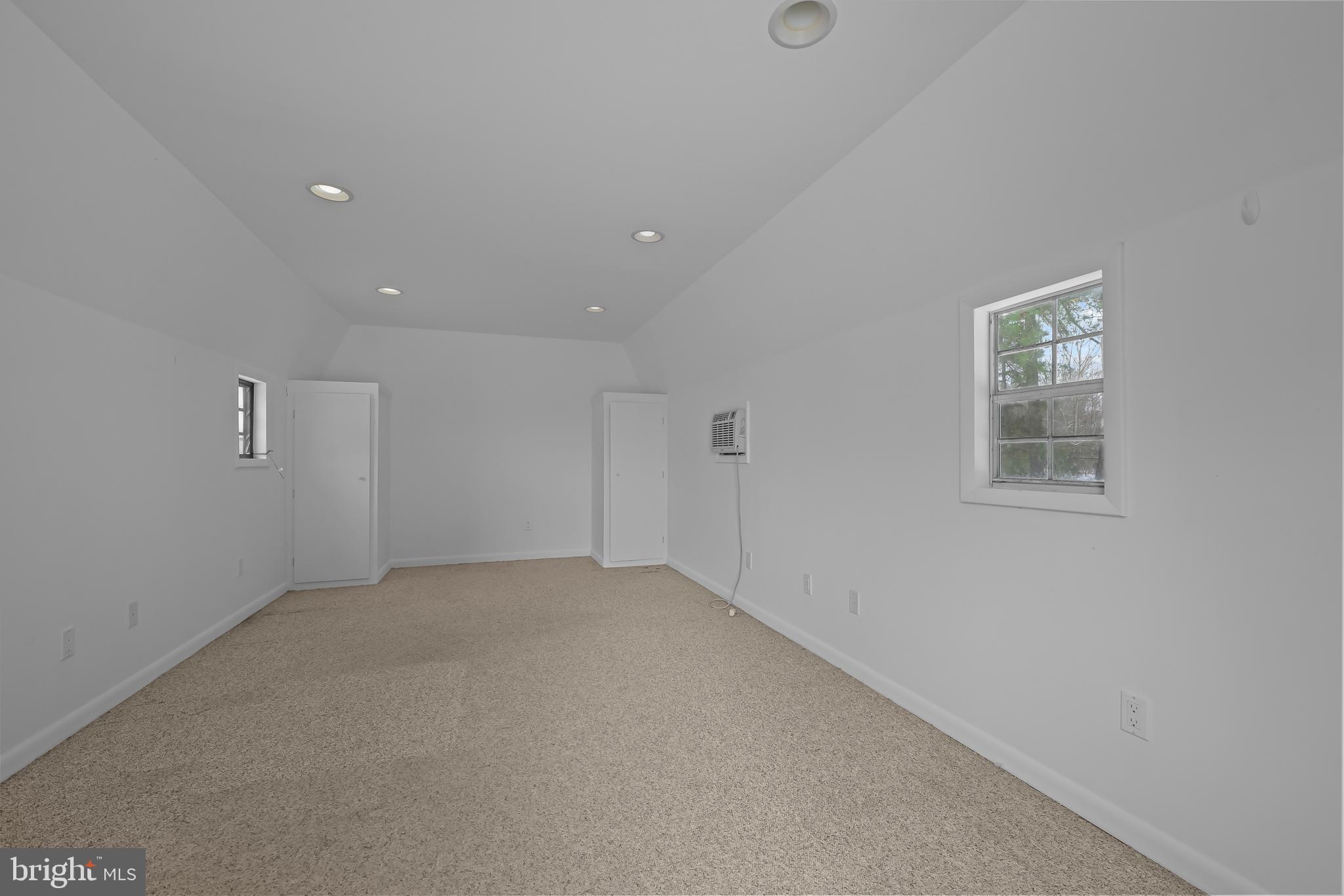 21830 Vaughn Road Georgetown, DE 19947 - Photo 27 of 39 an empty room with a empty space and windows