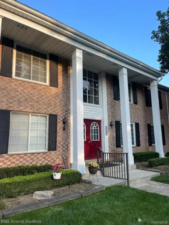 $1,550 | 2425 Mulberry Square, Unit 46, Bloomfield Hills, MI 48302