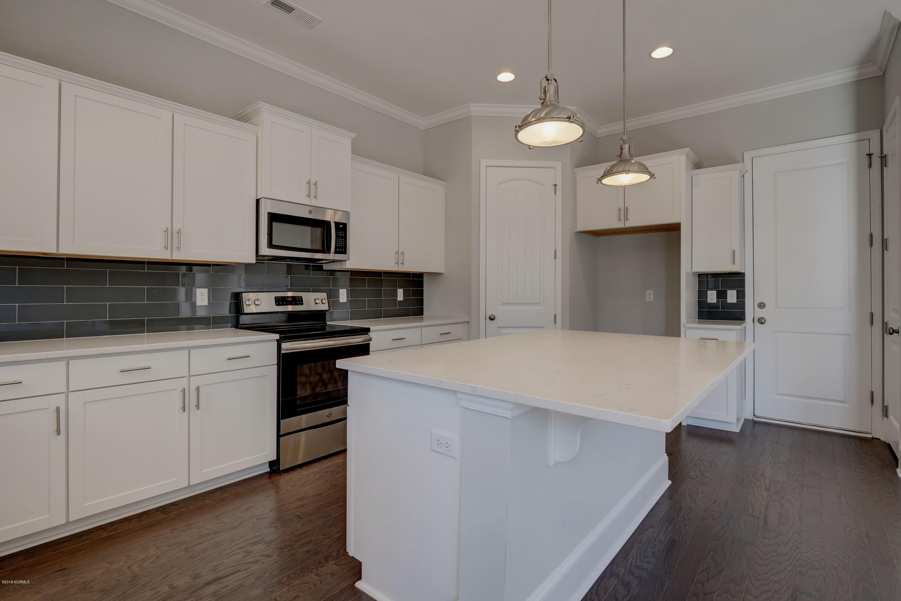138 Rice Marsh Way Wilmington, NC 28412 - Photo 8 of 26 P2155293_4_5_6_7_8_9
