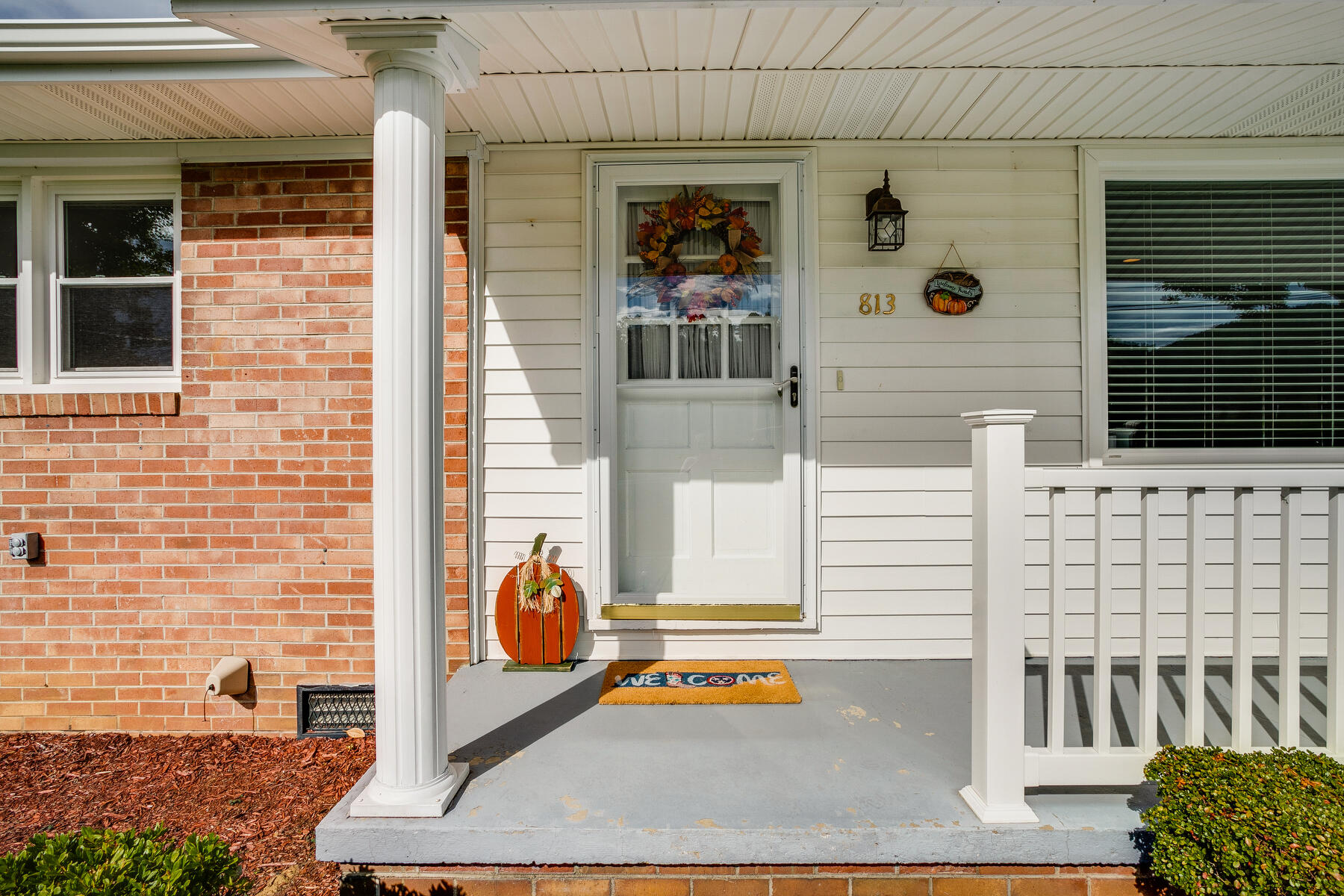 813 9th Street Erwin, TN 37650 - Photo 4 of 31 004