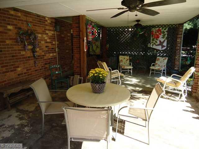 7031 Bridgewood Road Clemmons, NC 27012 - Photo 14 of 16 Patio/Deck.