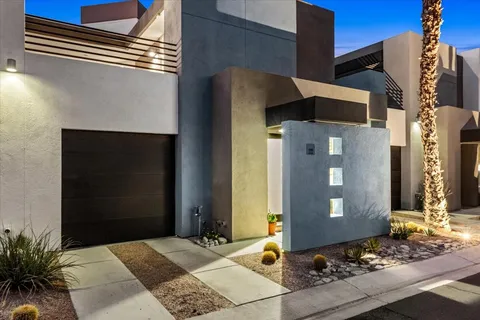 $470,000 | 222 Breeze Loop, Palm Springs, CA 92262