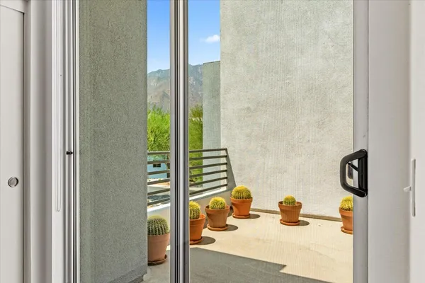 $470,000 | 222 Breeze Loop, Palm Springs, CA 92262