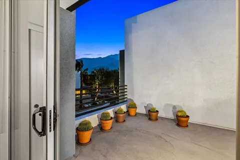 $470,000 | 222 Breeze Loop, Palm Springs, CA 92262