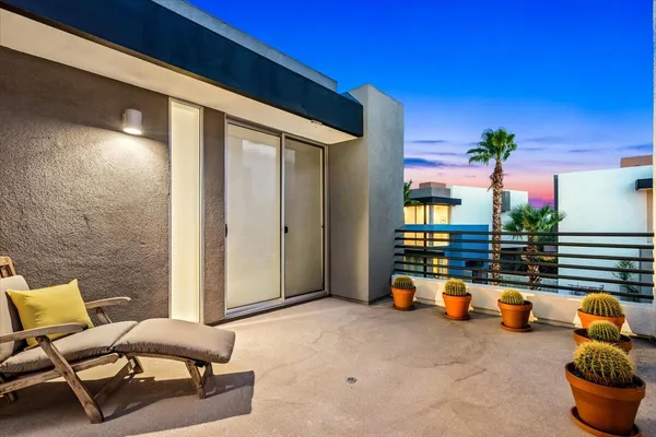 $470,000 | 222 Breeze Loop, Palm Springs, CA 92262