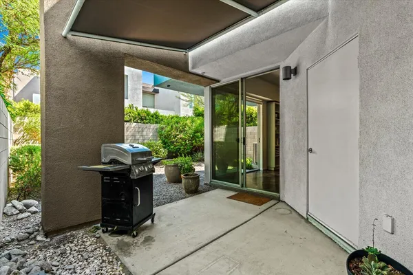 $470,000 | 222 Breeze Loop, Palm Springs, CA 92262