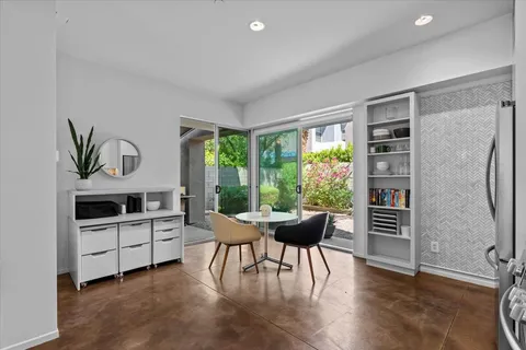 $470,000 | 222 Breeze Loop, Palm Springs, CA 92262