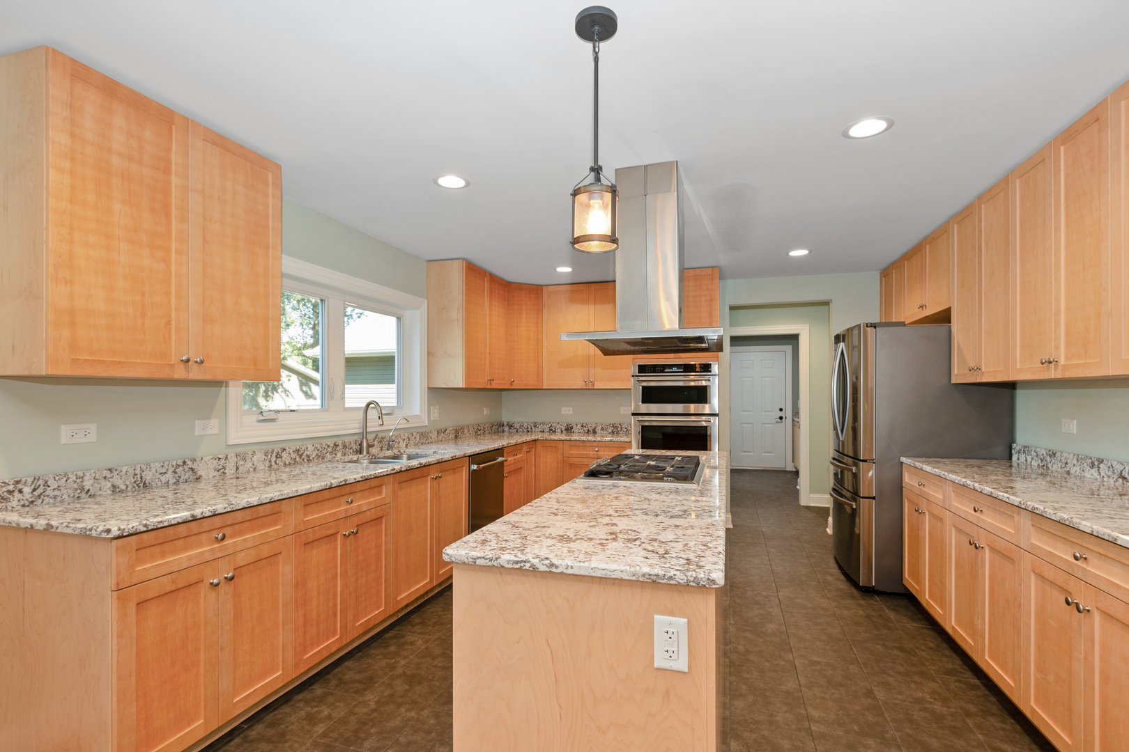 1137 North Cooper Road New Lenox, IL 60451 - Photo 4 of 42 Gallery Image 4