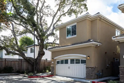 $1,749,000 | 8 Kentfield Court, Redwood City, CA 94061