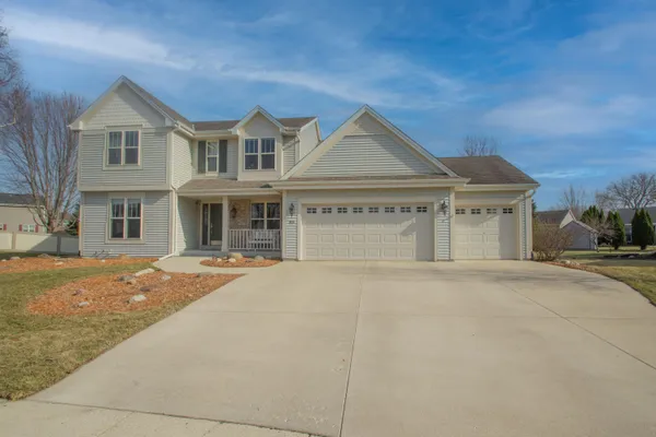 $484,900 | 805 Red Fox Court, Watertown, WI 53094