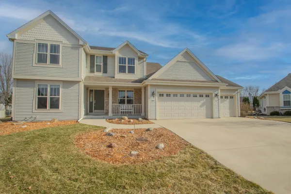 $484,900 | 805 Red Fox Court, Watertown, WI 53094