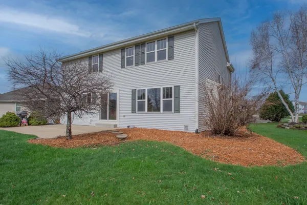 $484,900 | 805 Red Fox Court, Watertown, WI 53094