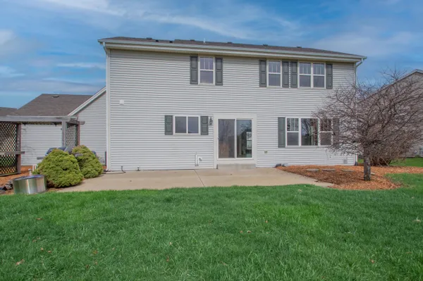 $484,900 | 805 Red Fox Court, Watertown, WI 53094